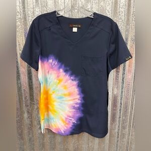 Koi/Print Scrub Top/Women's/Size Small